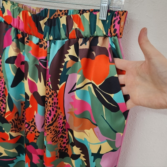 CROSBY by Mollie Burch Leopard Jungle Print Multicolor Abstract Top & Pants Set - Picture 5 of 9